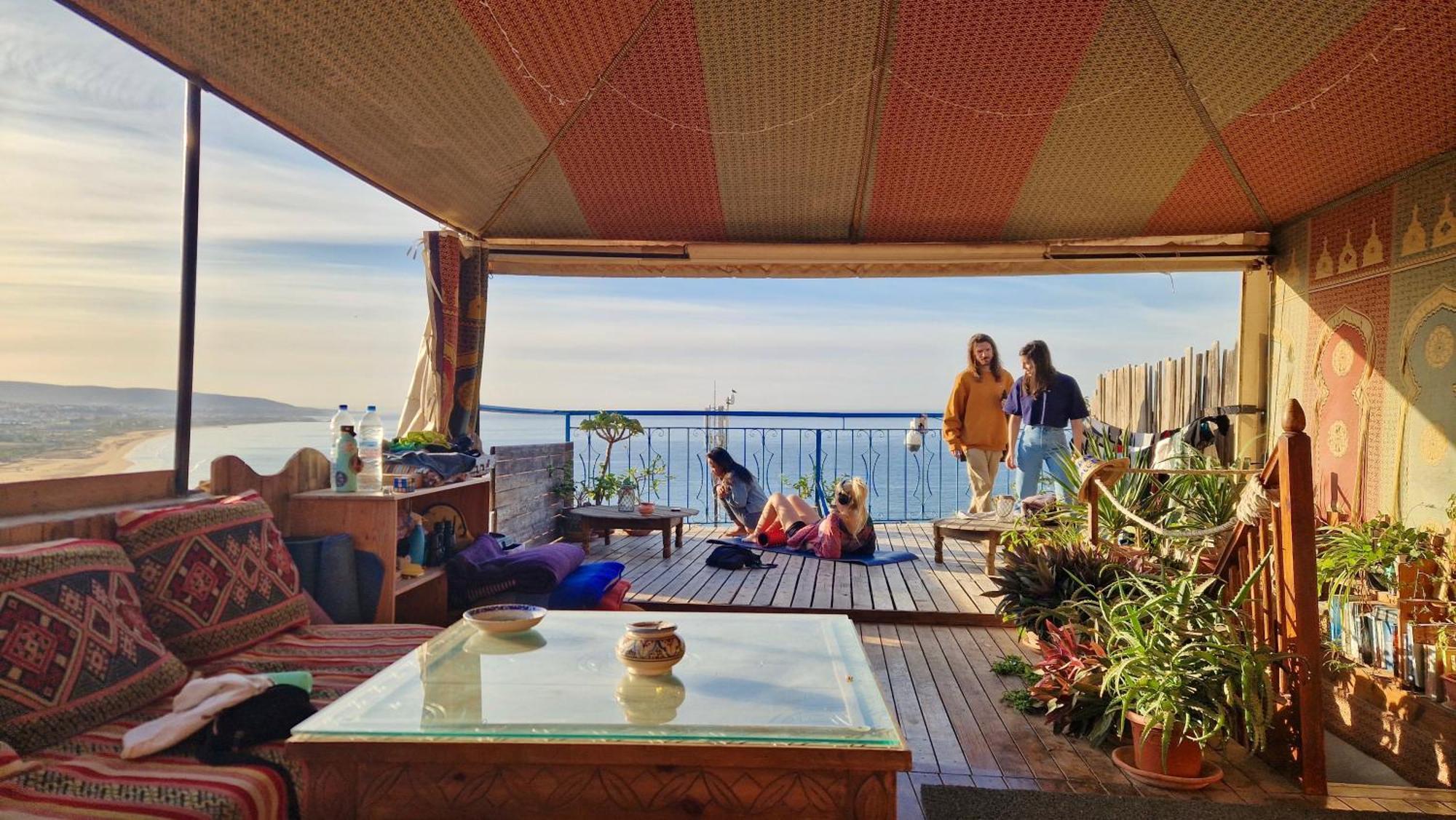 Kekai Surf House Hostal